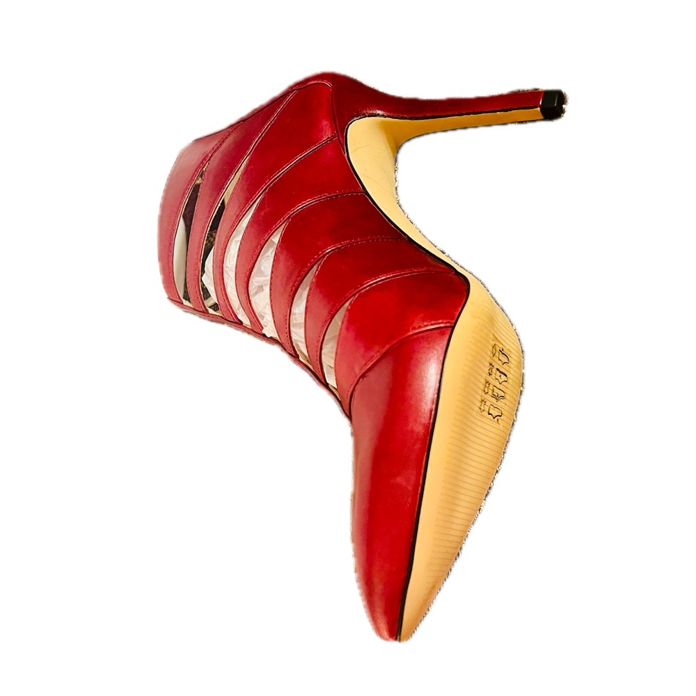 MICHAEL KORS MAViS BACK ZIP LEATHER HEELS. SIZE 7 , COLOR CLARET. NEW IN BOX
